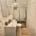 아파트 Luxury In Kyrenia 키레니아